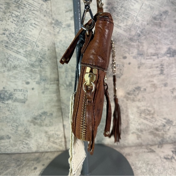 Olivia Harris Moto Chain Mio Black Leather Cross Body Bag - Picture 5 of 16